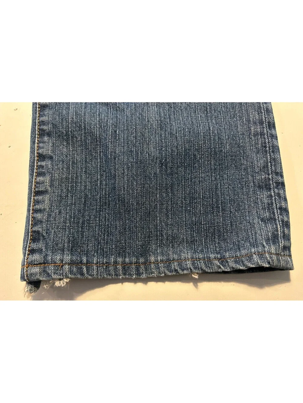 Lucky Brand Dungarees Classic Fit Long Length Distressed Jeans Size 34 x 30